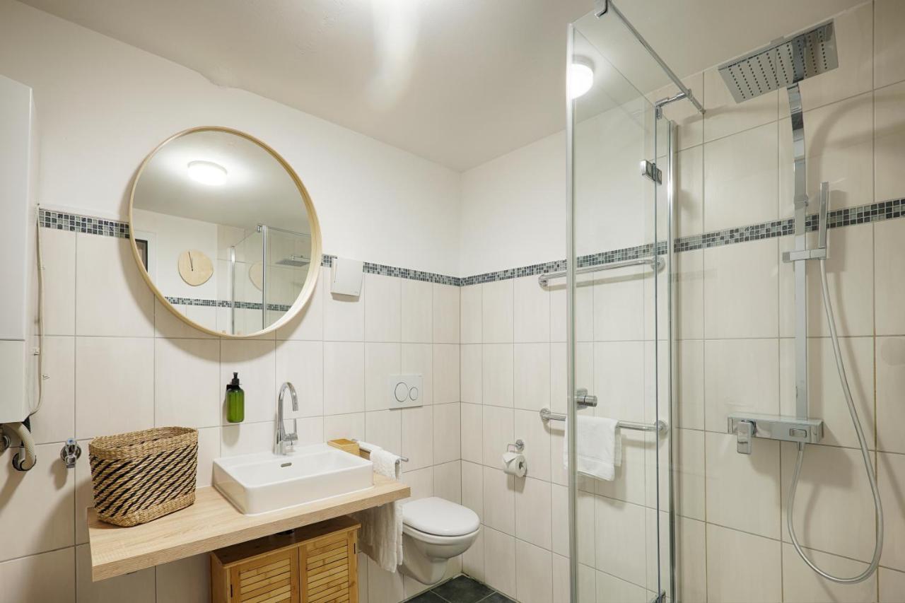 Homie Stay Julius Apartments - อิปโฮเฟิน ภายนอก รูปภาพ